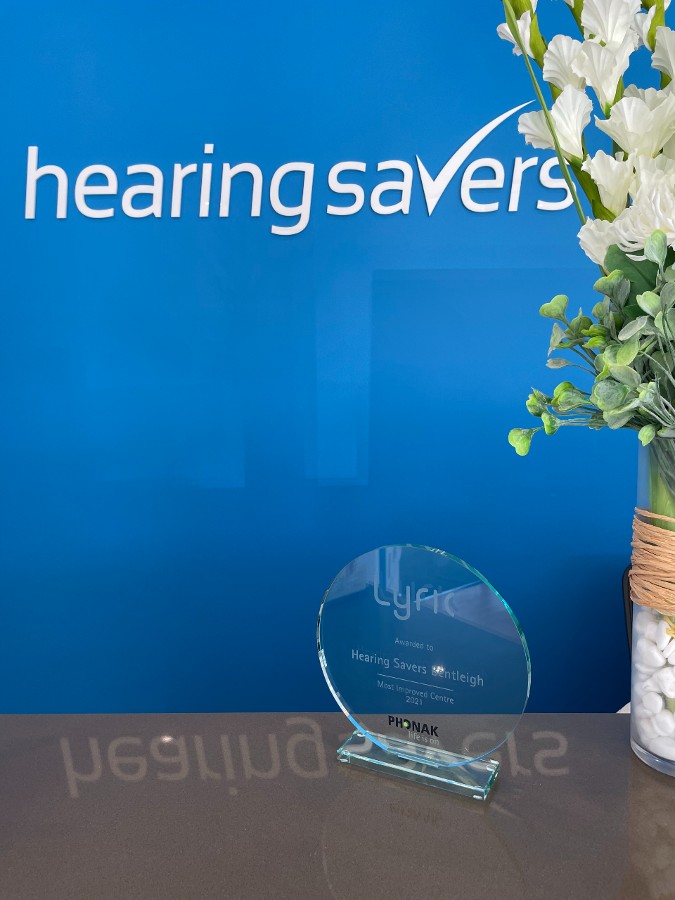 Phonak Lyric Award to HEARING SAVERS 2022 Phonak Lyric Award to HEARING SAVERS 2022